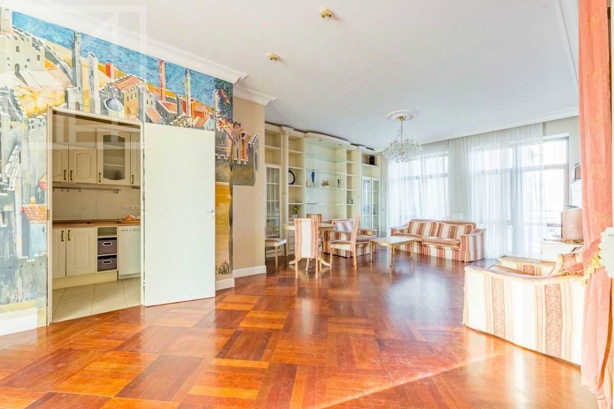 4-комнатная квартира, 150 м² — фотография 2