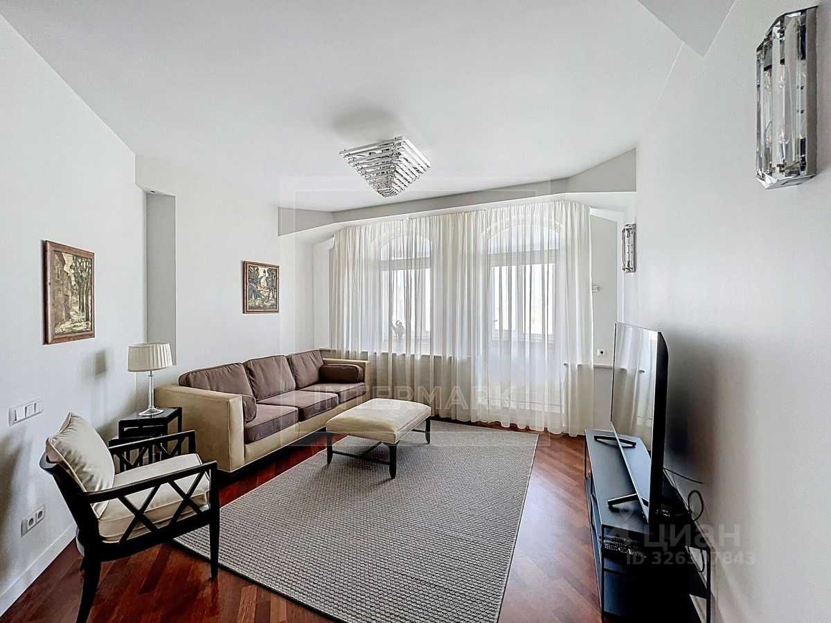 5-комнатная квартира, 180 м²