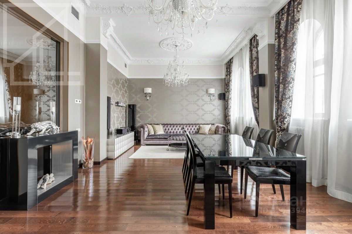 5-комнатная квартира, 196 м²