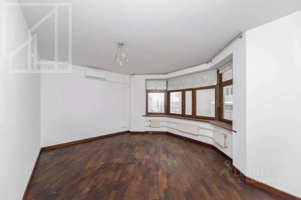 4-комнатная квартира, 165 м²
