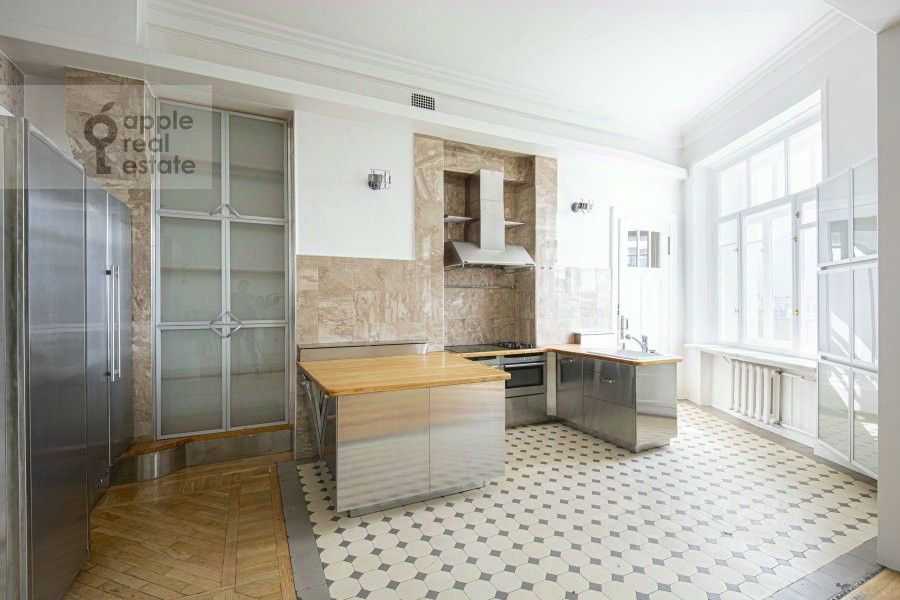 5-комнатная квартира, 210 м² — фотография 3