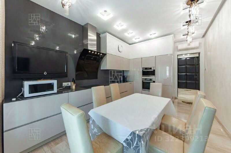 4-комнатная квартира, 161 м² — фотография 3