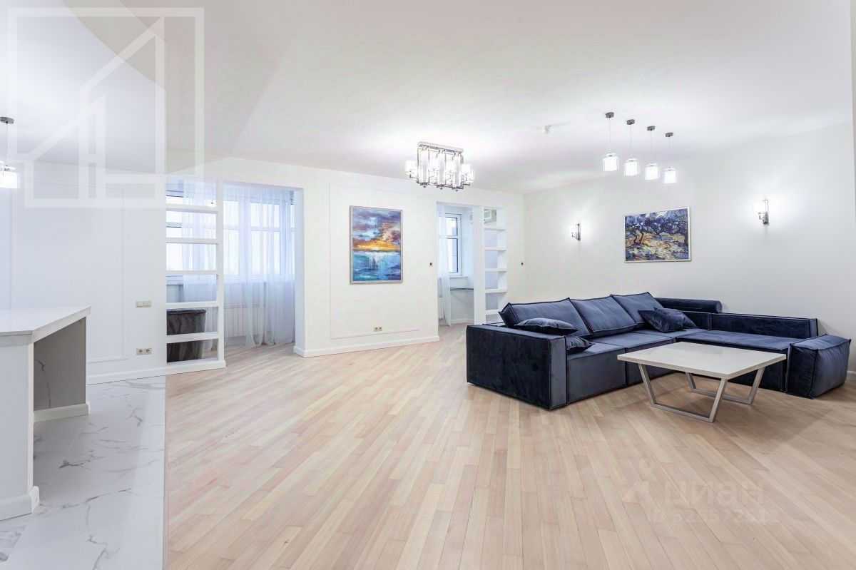 4-комнатная квартира, 194,3 м²