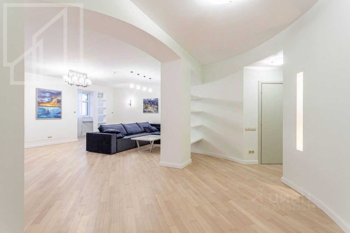 4-комнатная квартира, 194,3 м² — фотография 2