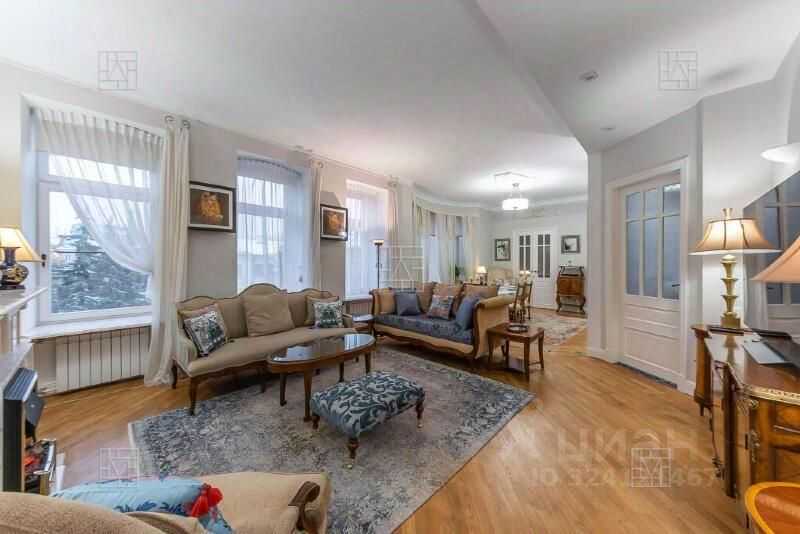 4-комнатная квартира, 160 м²