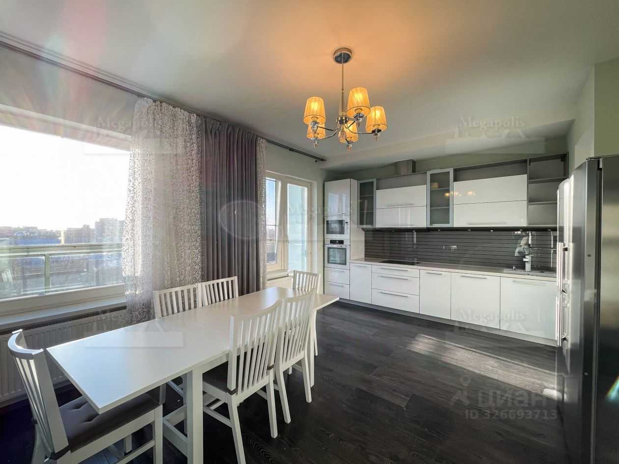4-комнатная квартира, 157 м²