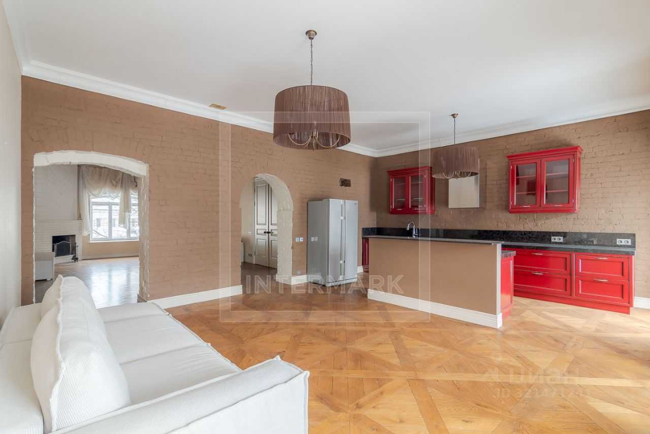 4-комнатная квартира, 170 м² — фотография 3