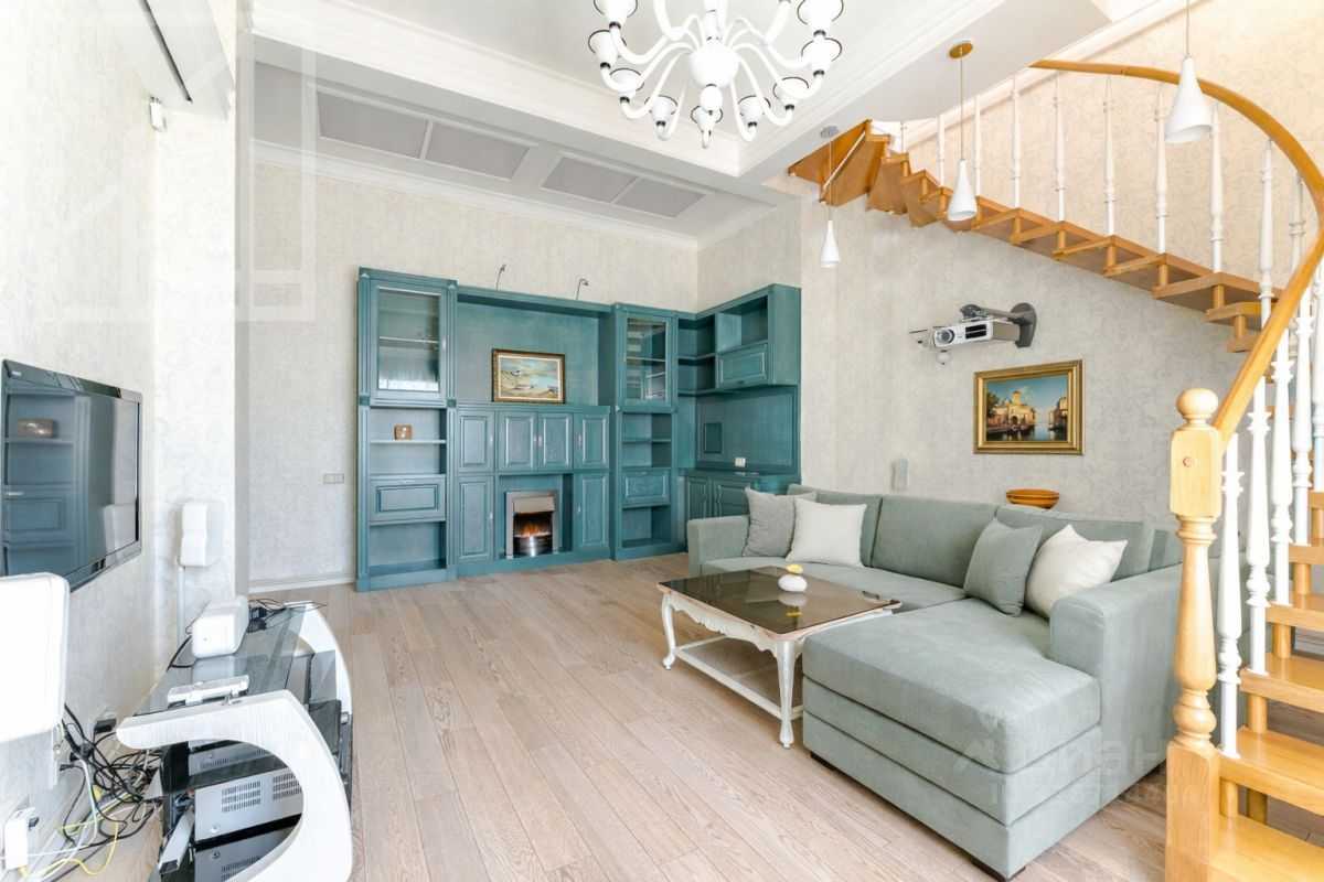 4-комнатная квартира, 140 м² — фотография 2