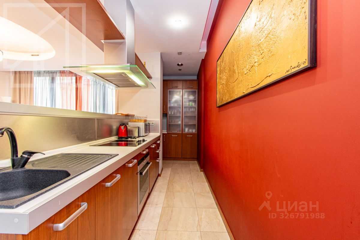 4-комнатная квартира, 120 м² — фотография 2