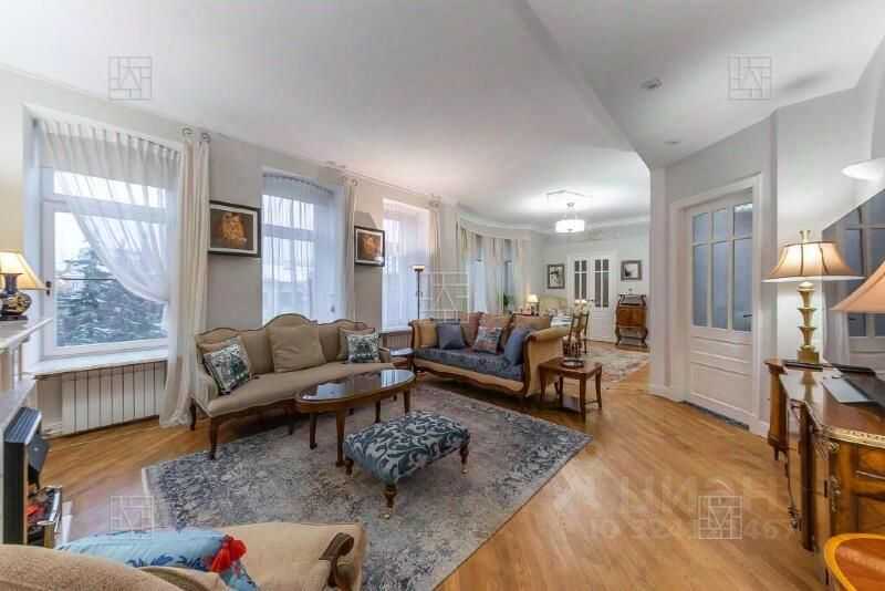 4-комнатная квартира, 160 м²