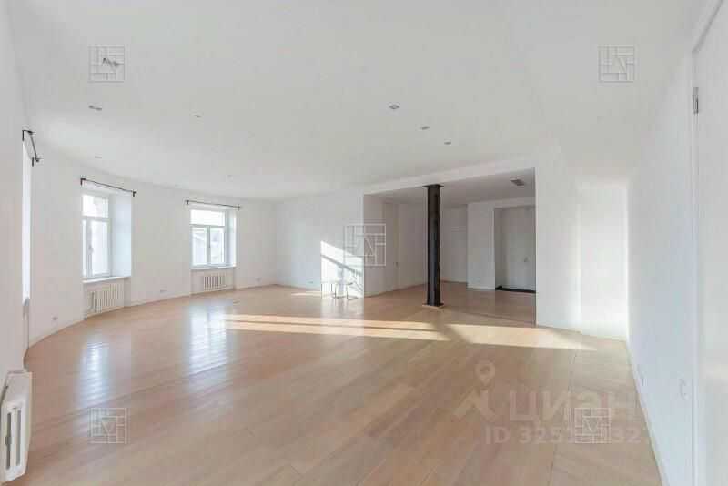 5-комнатная квартира, 220 м² — фотография 3
