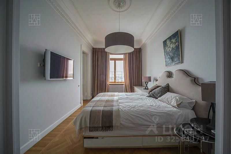 2-комнатная квартира, 80 м² — фотография 3