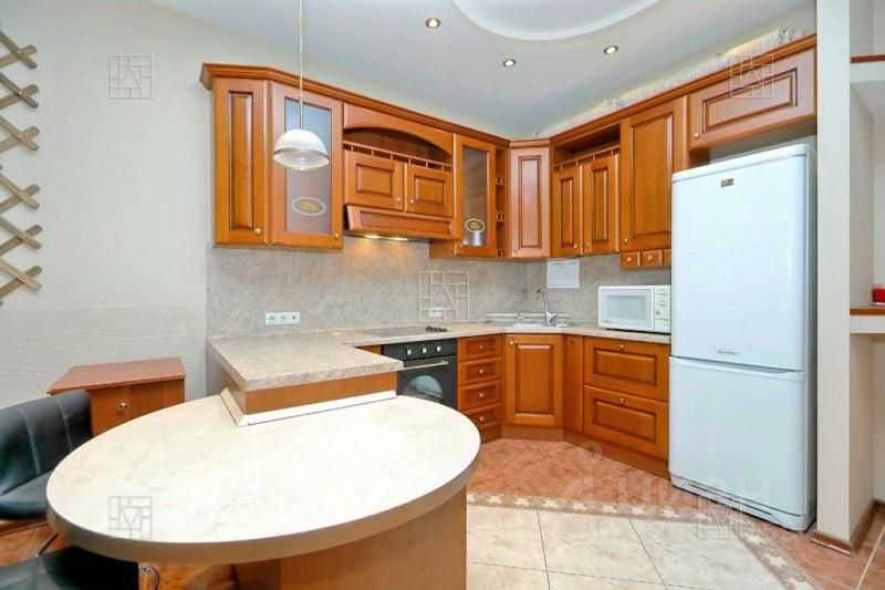 2-комнатная квартира, 90 м² — фотография 3