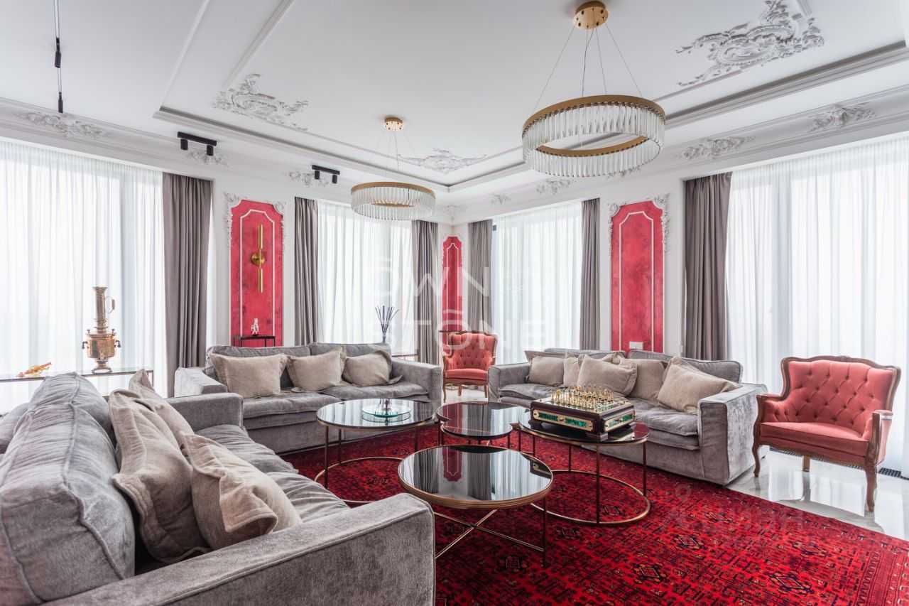 3-комнатная квартира, 160 м²