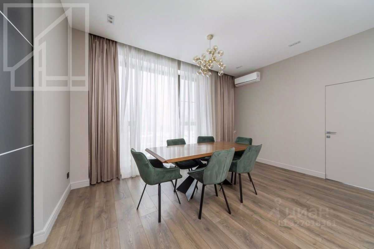 4-комнатная квартира, 110 м² — фотография 2