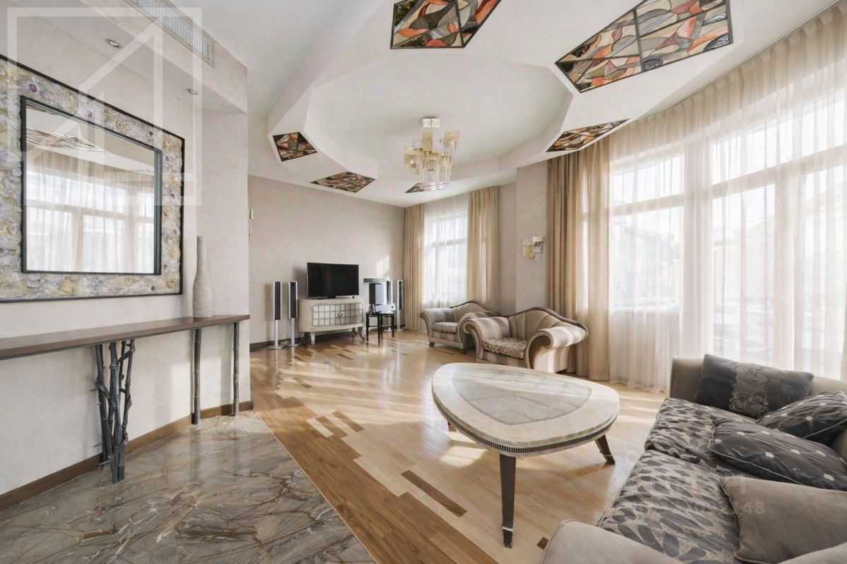 3-комнатная квартира, 153 м²