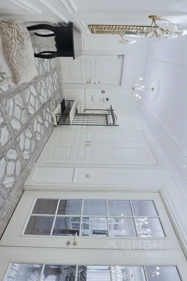 4-комнатная квартира, 198 м² — фотография 2