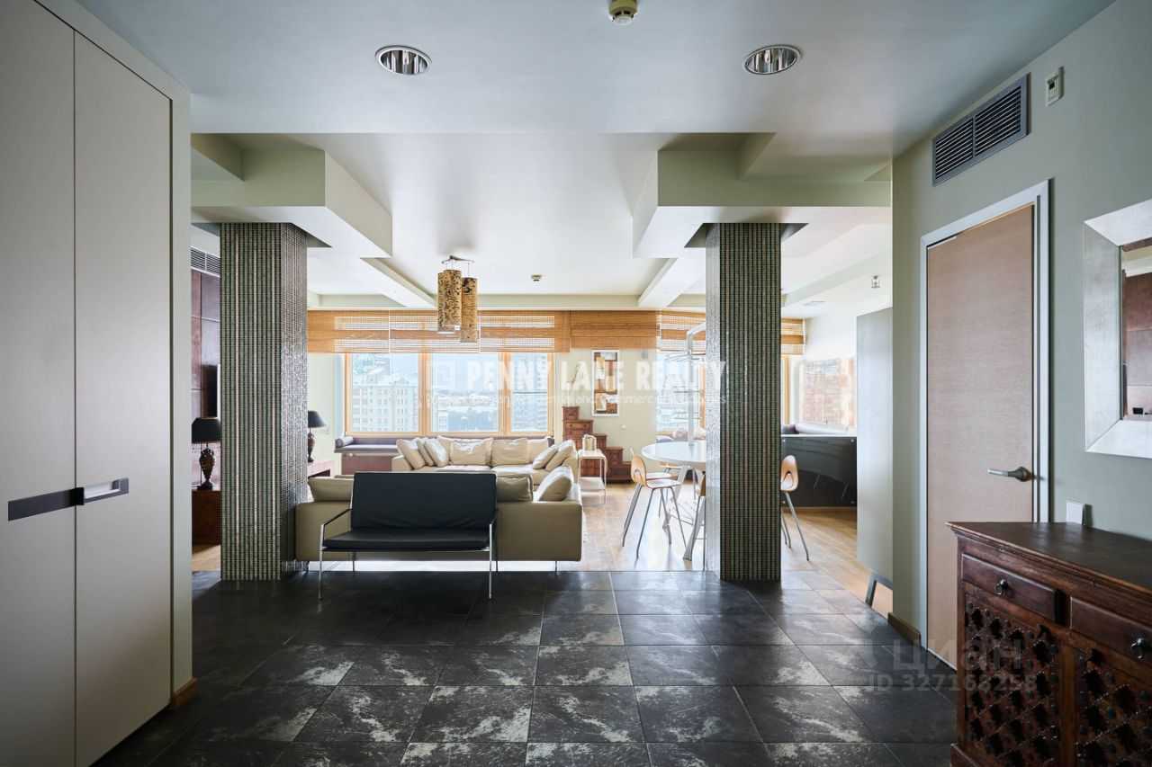 4-комнатная квартира, 180 м² — фотография 3
