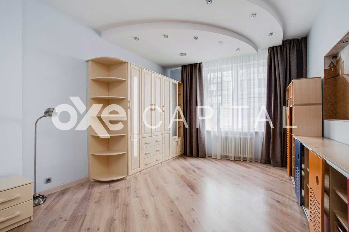 4-комнатная квартира, 190 м² — фотография 3