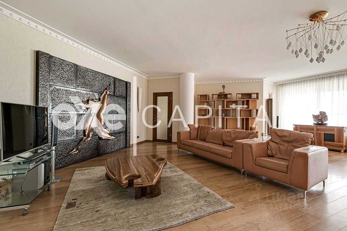 5-комнатная квартира, 257 м²