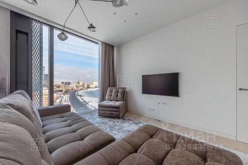 2-комнатная квартира, 70 м² — фотография 3