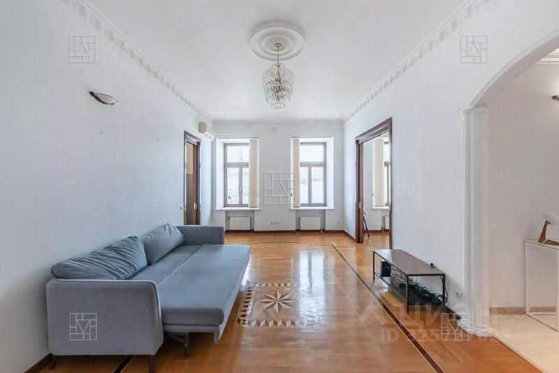 5-комнатная квартира, 150 м²