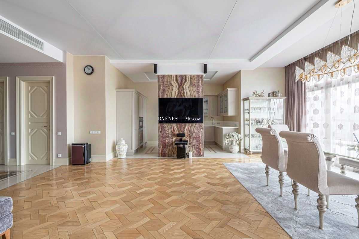 4-комнатная квартира, 201 м² — фотография 3