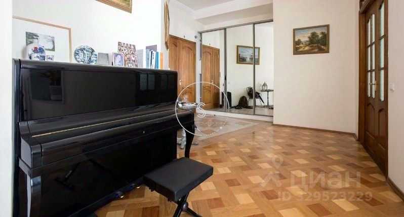 4-комнатная квартира, 148 м² — фотография 2