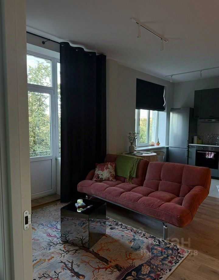 2-комнатная квартира, 56 м² — фотография 2