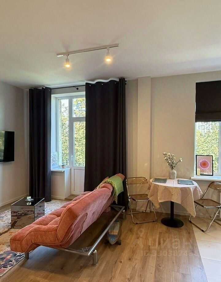 2-комнатная квартира, 56 м² — фотография 3