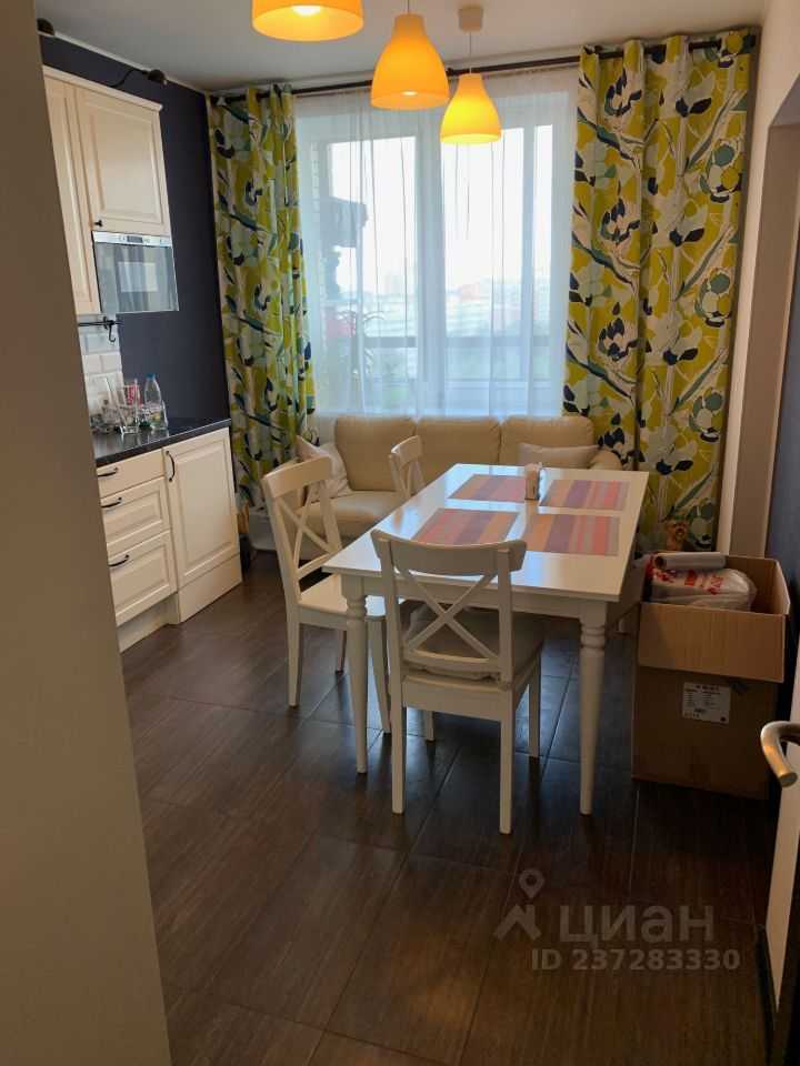 2-комнатная квартира, 82 м² — фотография 2