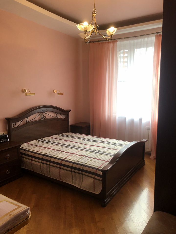 2-комнатная квартира, 70 м² — фотография 2