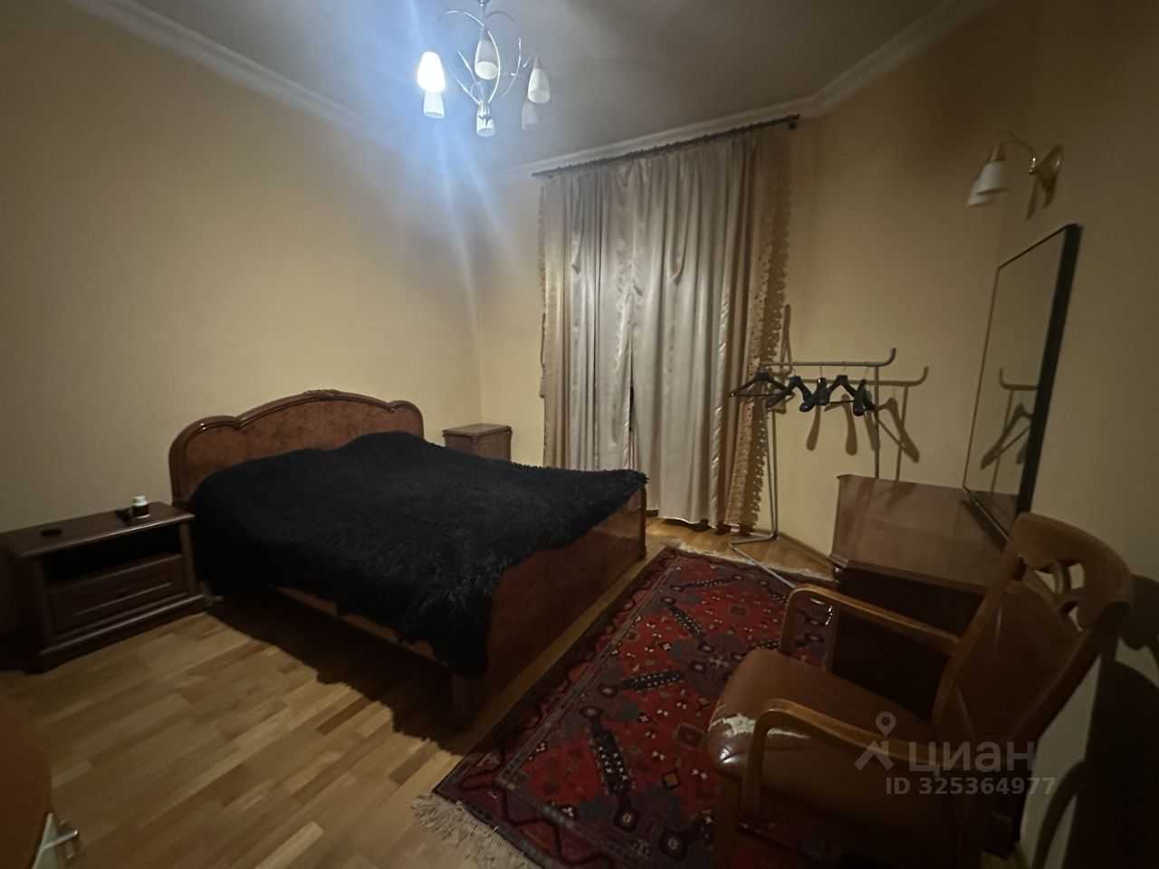 1-комнатная квартира, 200 м²