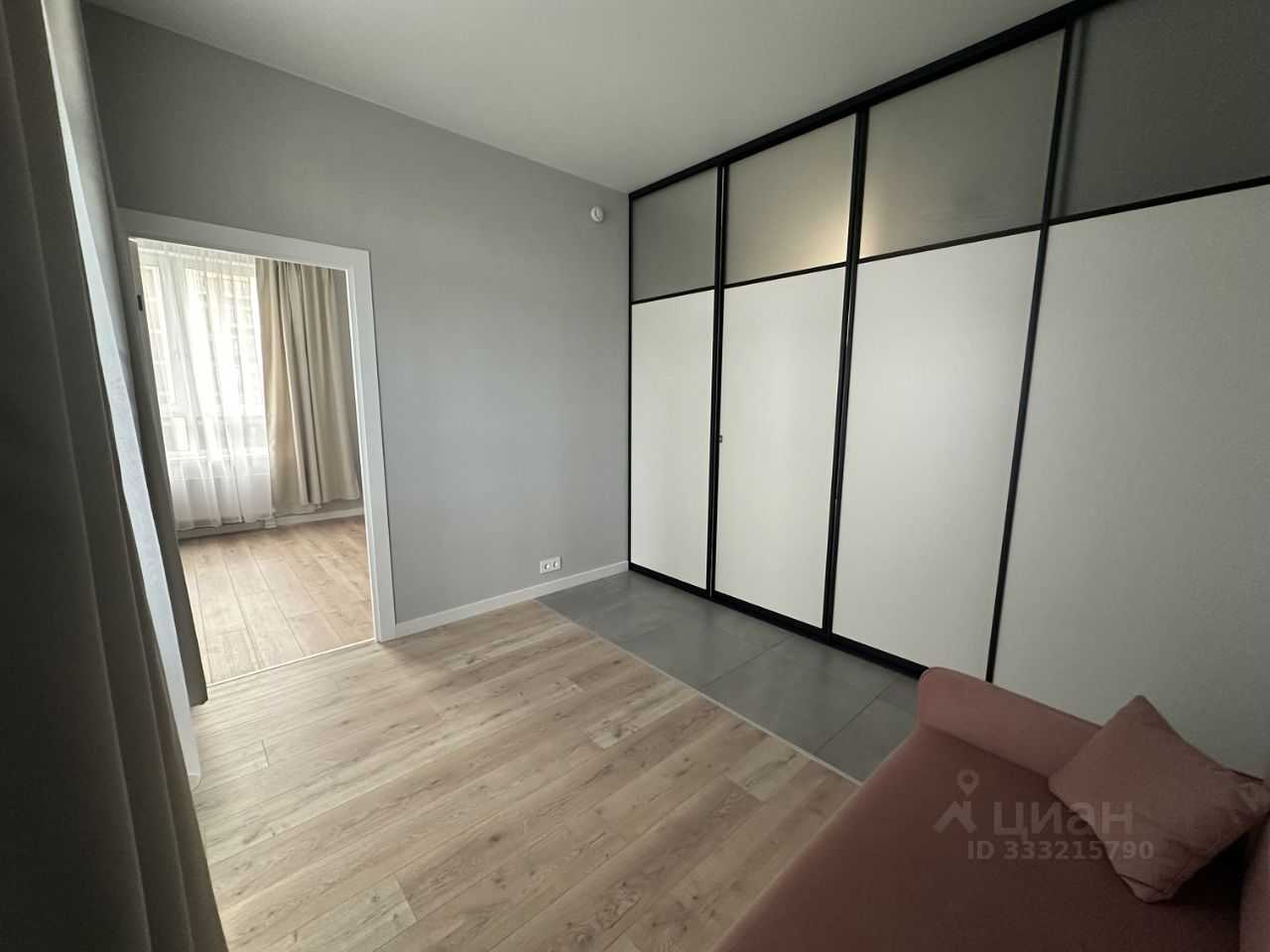 1-комнатная квартира, 62,4 м² — фотография 3