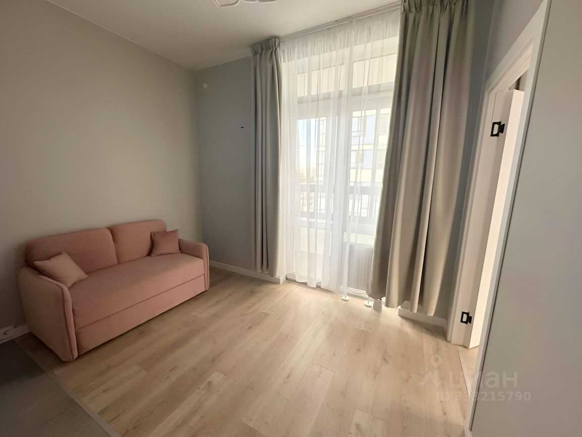 1-комнатная квартира, 62,4 м² — фотография 2