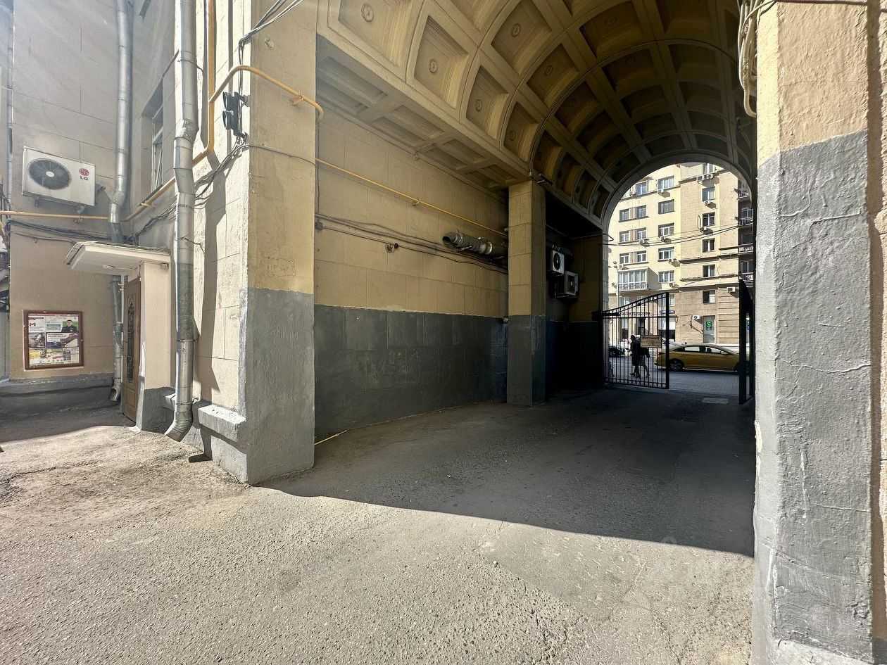 1-комнатная квартира, 71,3 м² — фотография 3