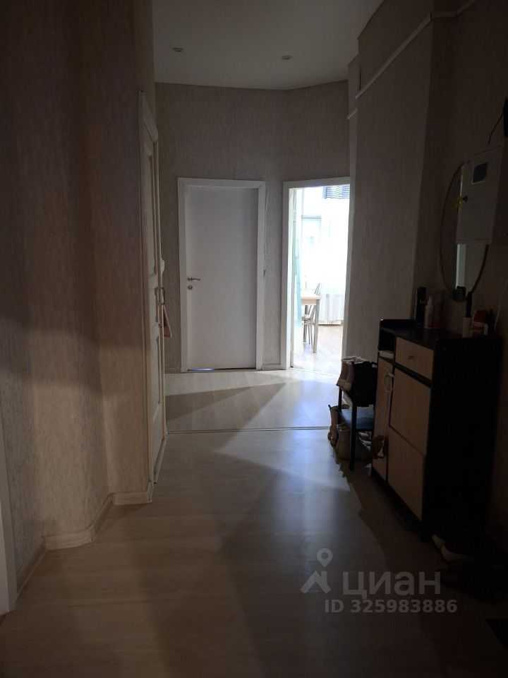 1-комнатная квартира, 100 м² — фотография 3
