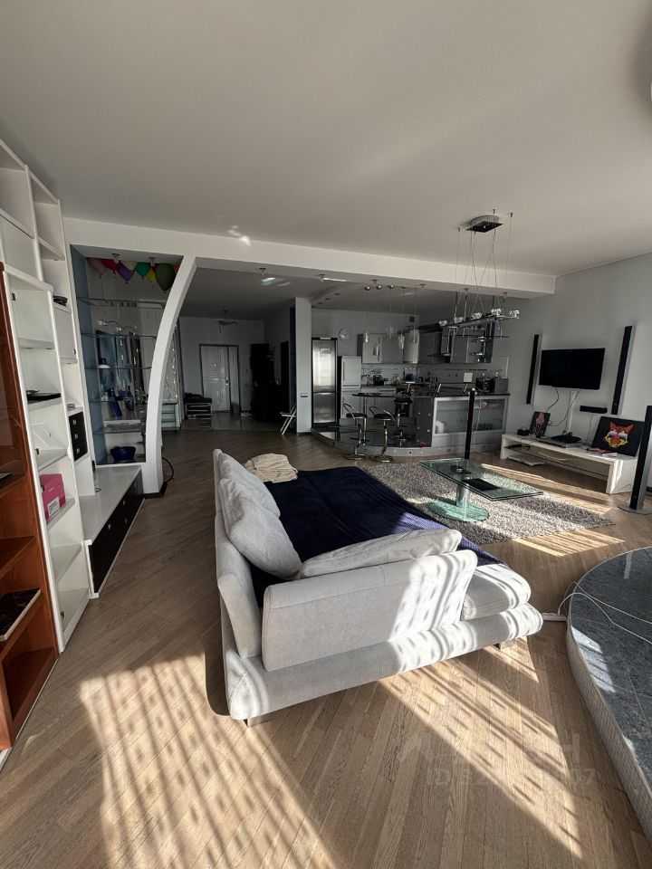 1-комнатная квартира, 115 м² — фотография 3