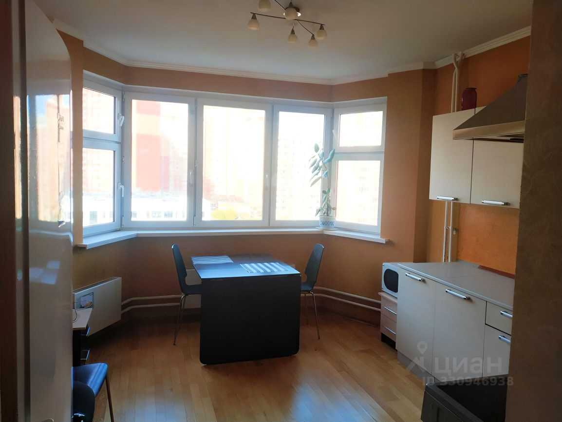 2-комнатная квартира, 60,4 м² — фотография 2