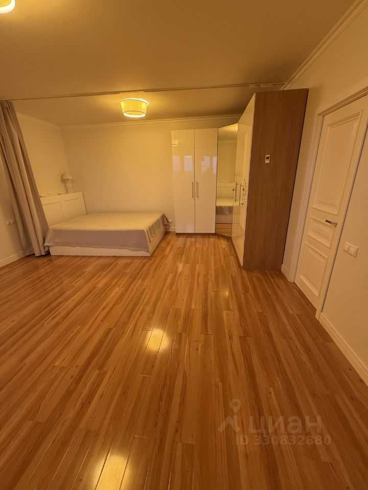 1-комнатная квартира, 52 м² — фотография 3