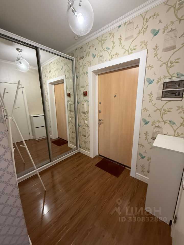 1-комнатная квартира, 52 м² — фотография 2