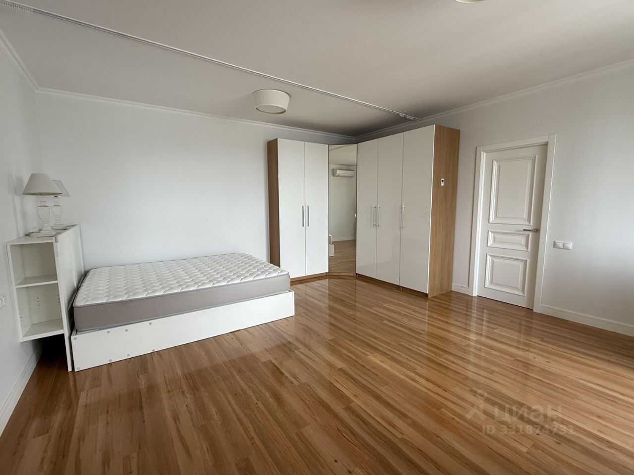 1-комнатная квартира, 52 м² — фотография 3