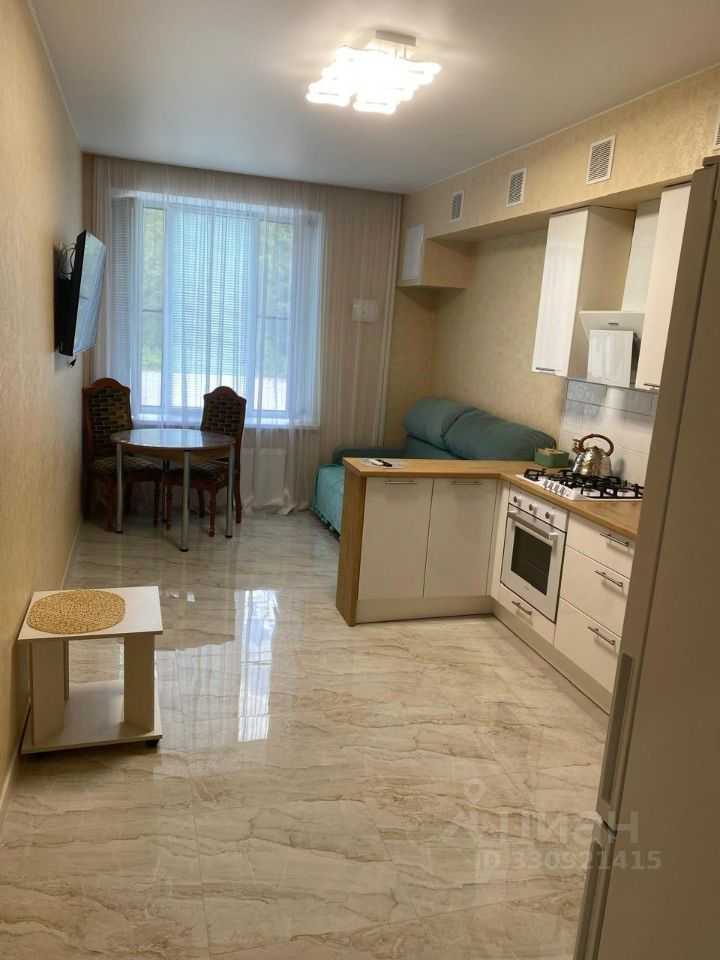 2-комнатная квартира, 72 м² — фотография 3