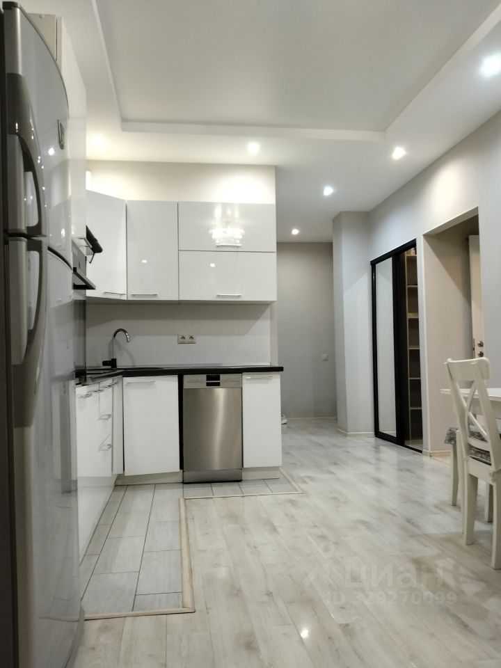 2-комнатная квартира, 70 м² — фотография 2