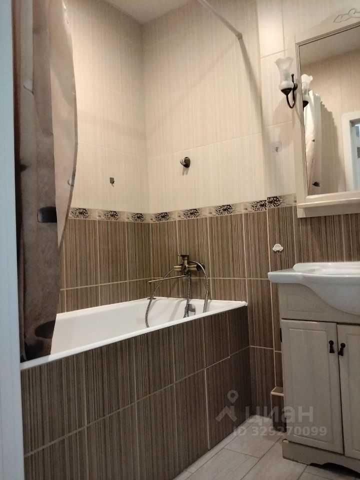 2-комнатная квартира, 70 м² — фотография 3
