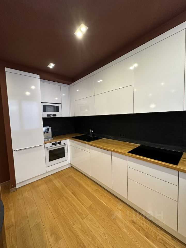 2-комнатная квартира, 56 м² — фотография 3