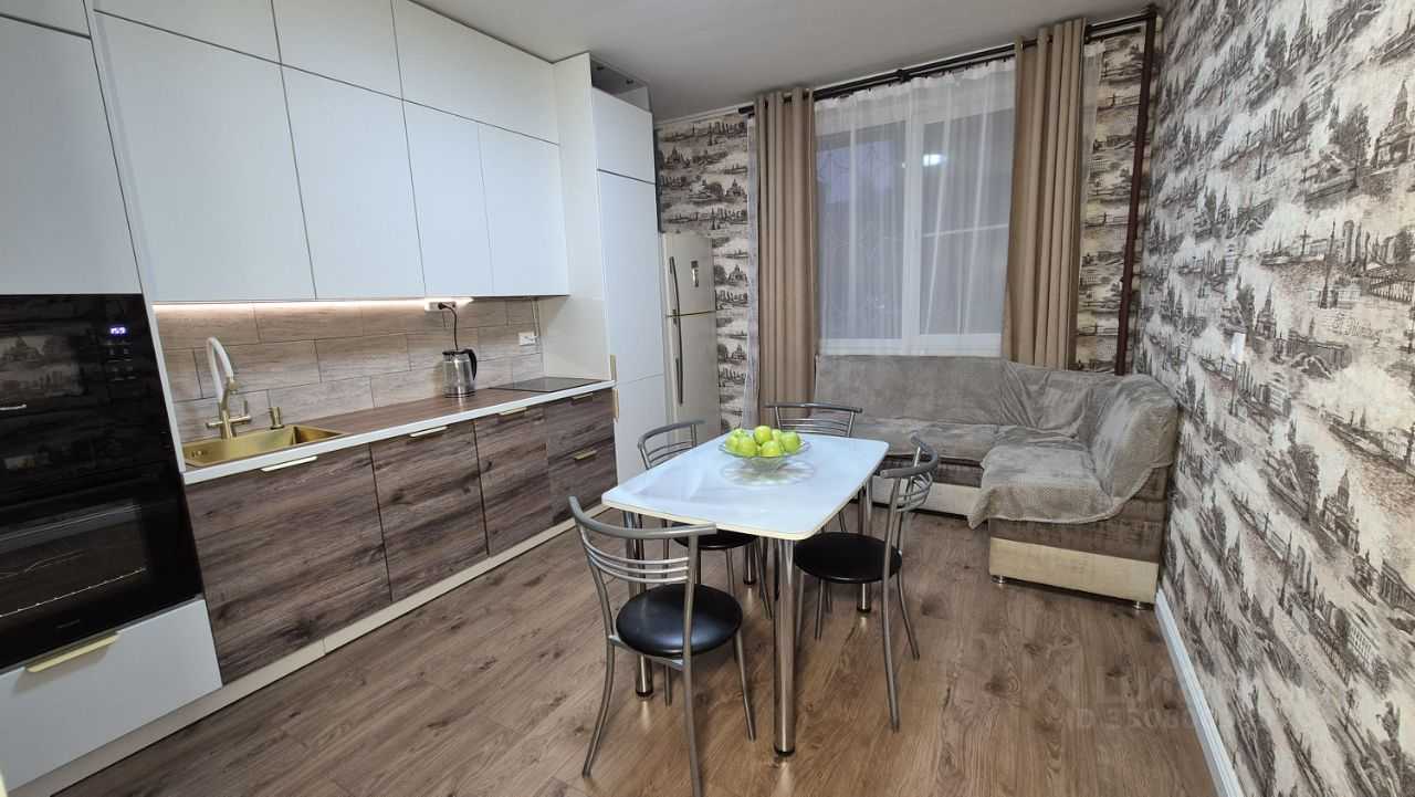 2-комнатная квартира, 84 м² — фотография 2