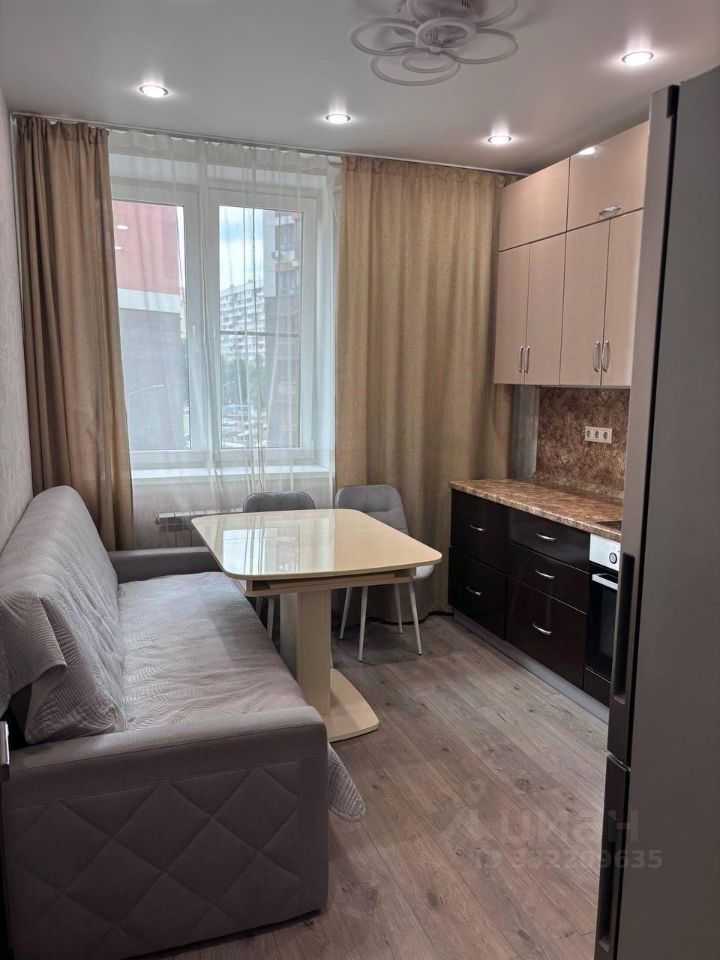 2-комнатная квартира, 64 м² — фотография 2