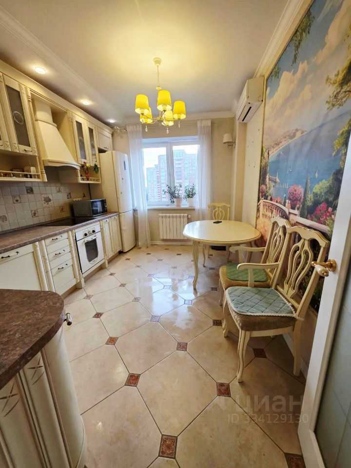 2-комнатная квартира, 72 м² — фотография 2