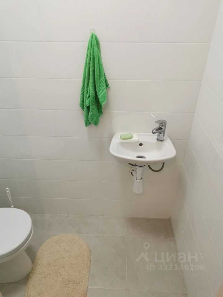 2-комнатная квартира, 56 м² — фотография 3